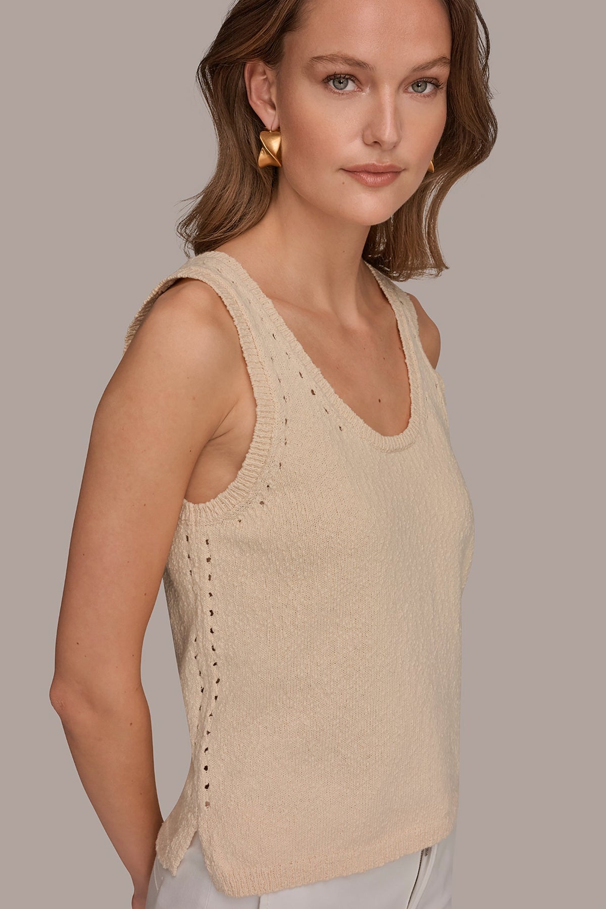 SLEEVELESS POINTELLE STITCH TANK - Scallop Shell