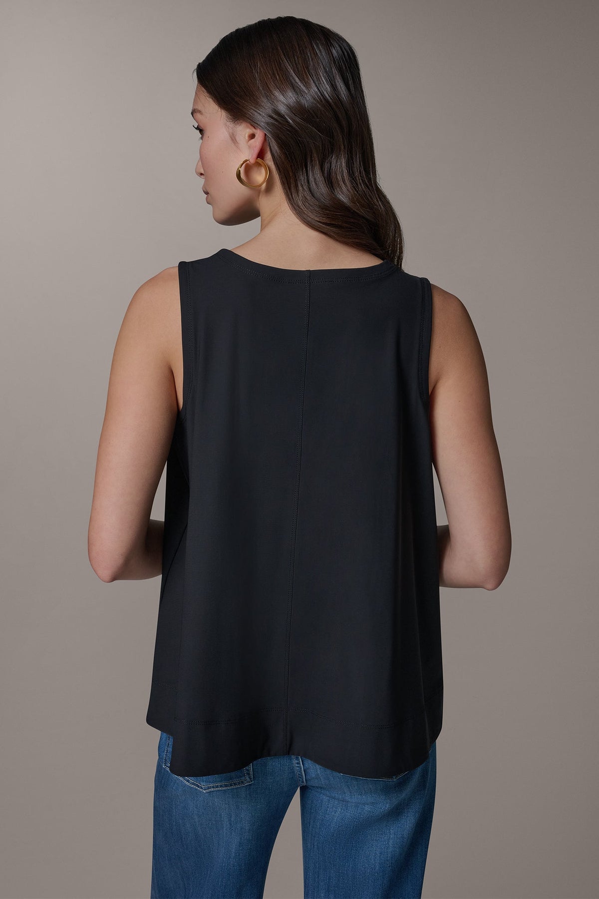 THE MODERN TRAVEL SLEEVELESS SWING TANK - Black