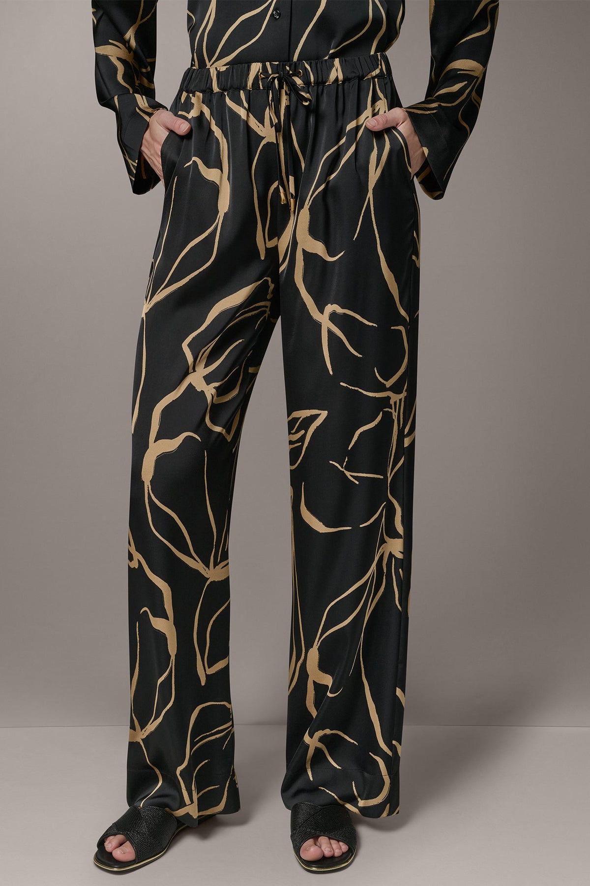 EXTRA HIGH-RISE WIDE-LEG PULL-ON PANT - Black /Fawn