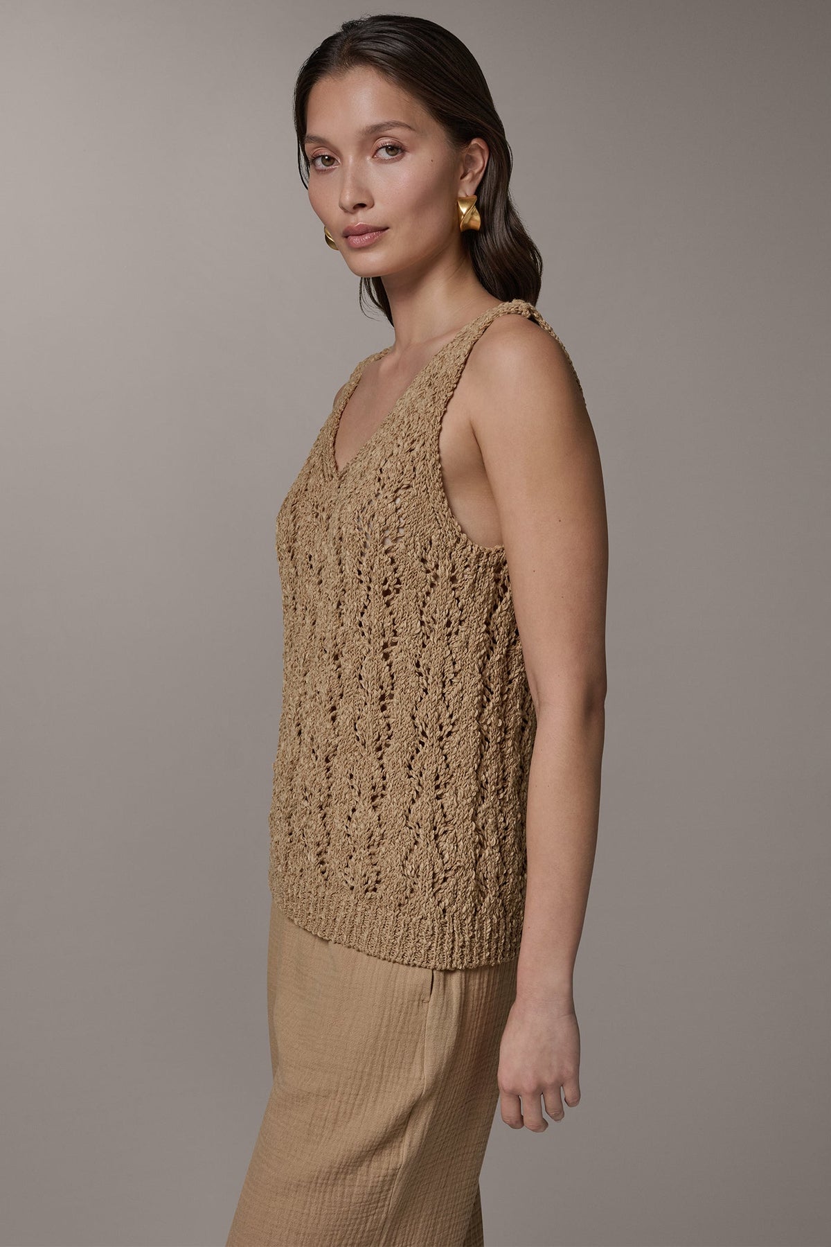 SLEEVELESS SWEATER TANK - Fawn