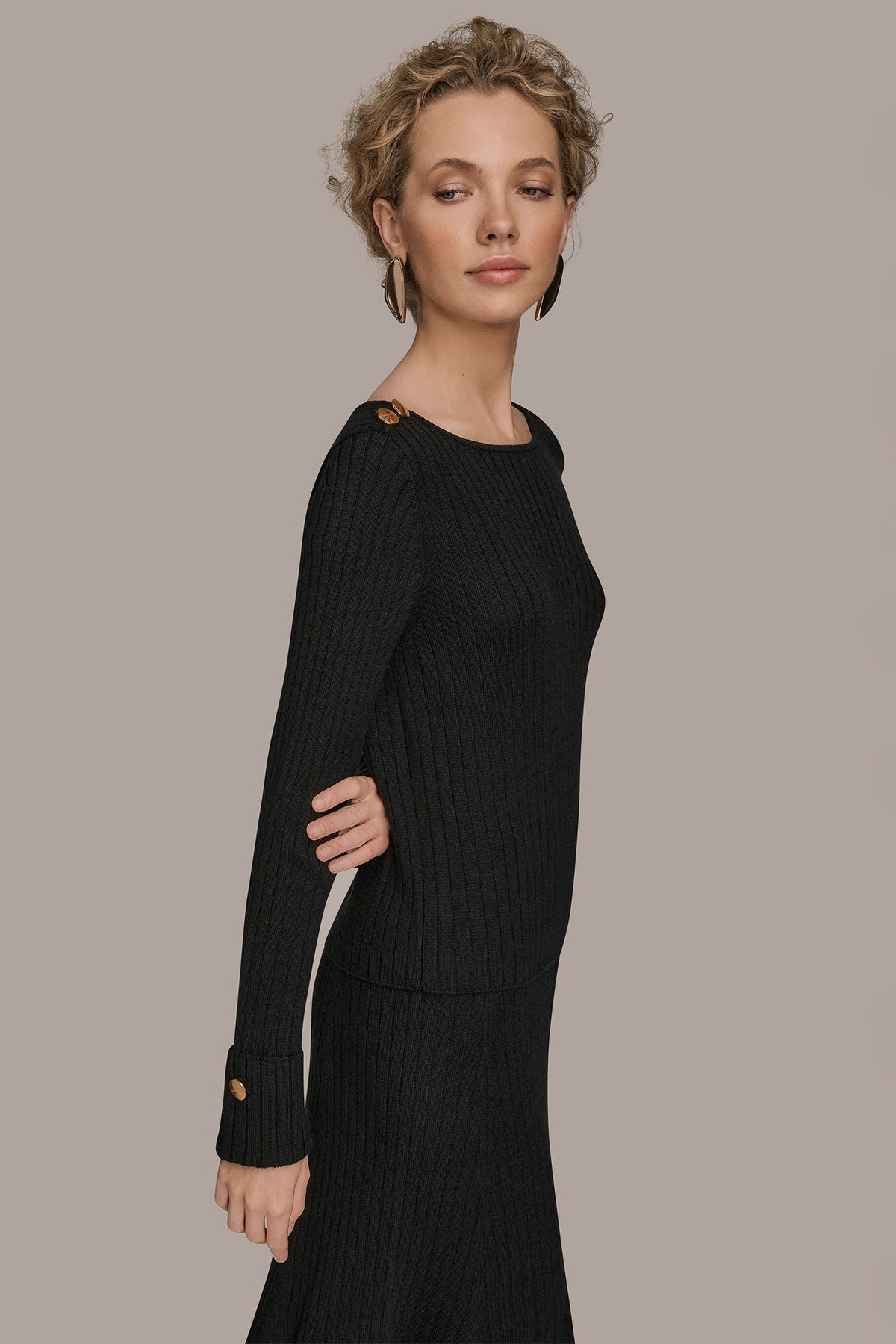 LONG SLEEVE BOATNECK RIBBED BUTTON SWEATER - Black