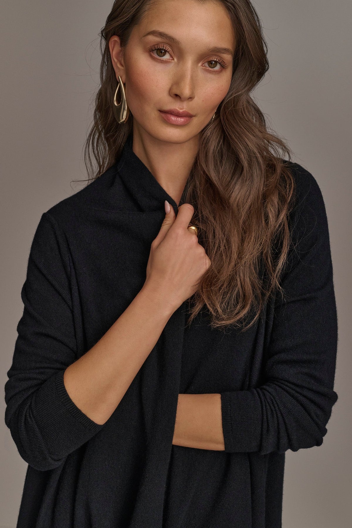 CASHMERE LONG SLEEVE CARDIGAN - Black