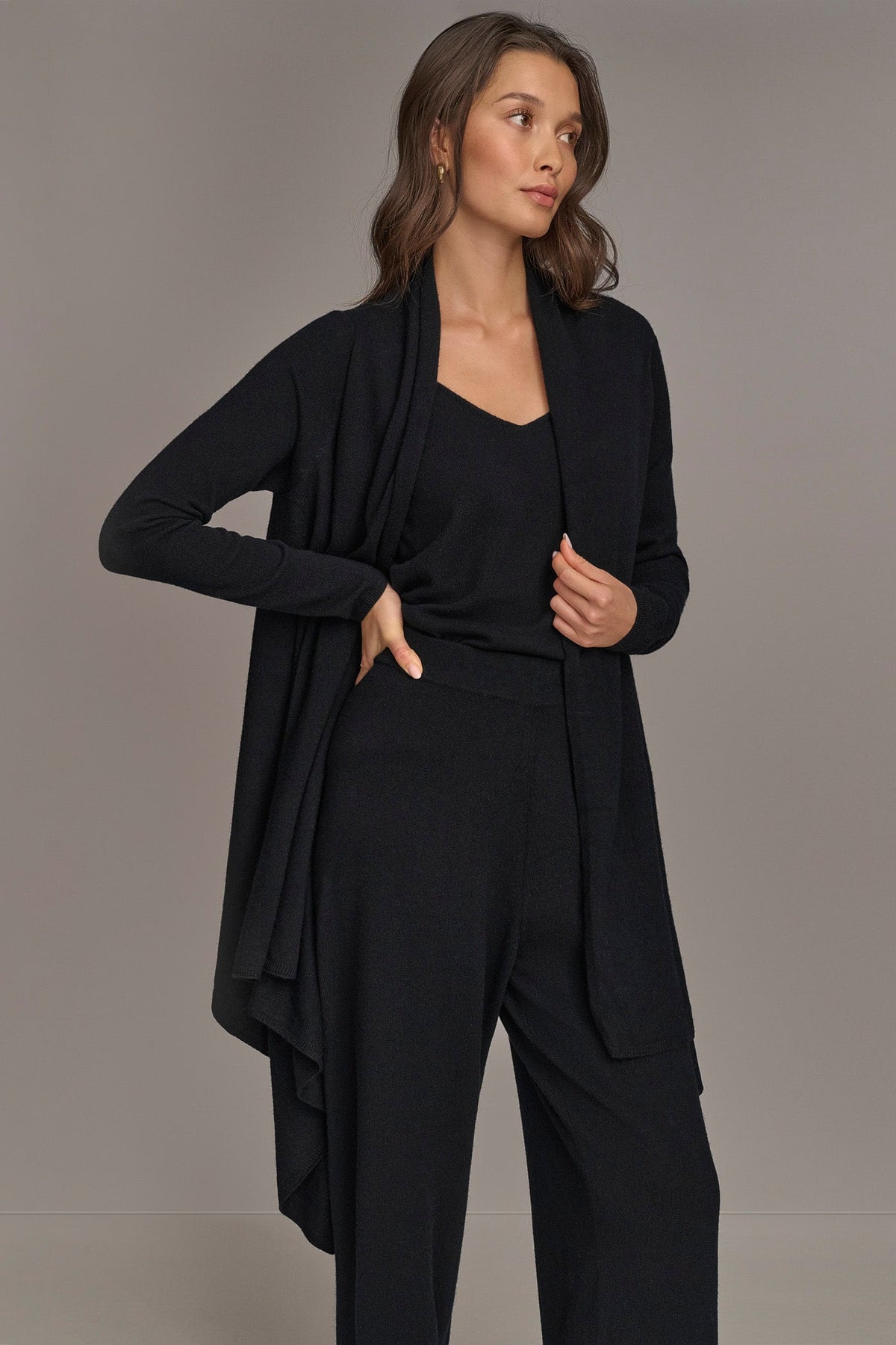 CASHMERE LONG SLEEVE CARDIGAN - Black