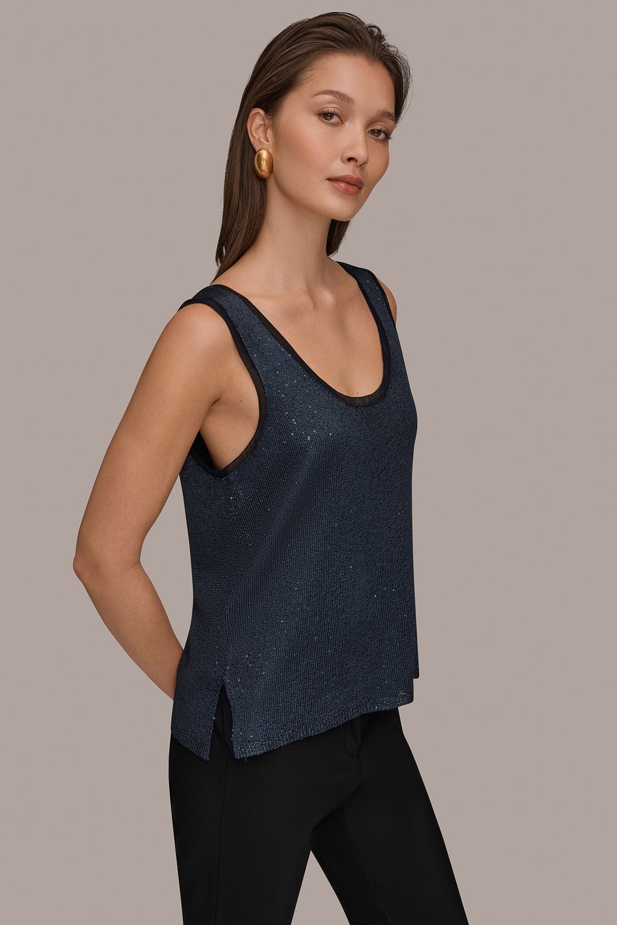 SCOOP-NECK SEQUIN SHELL TOP - Nightfall