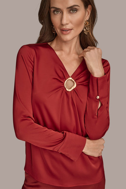 LONG SLEEVE RING V-NECK BLOUSE - Metropolitan RED