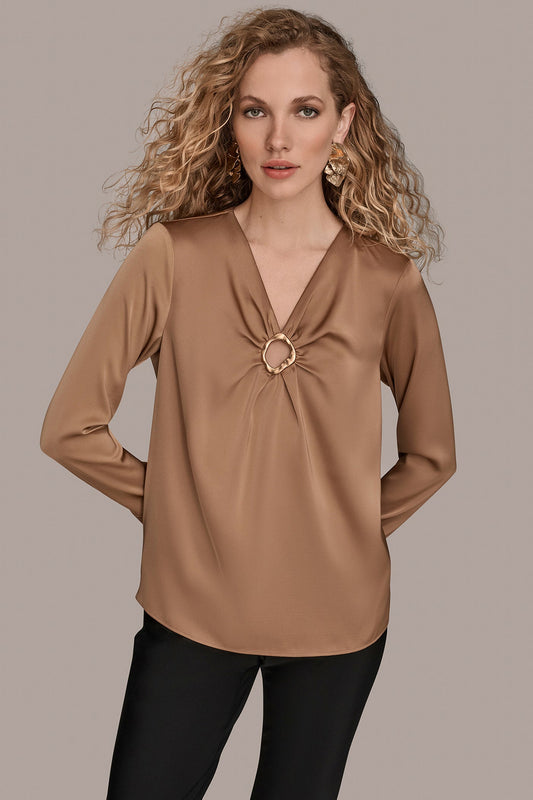 LONG SLEEVE RING V-NECK BLOUSE - Fawn