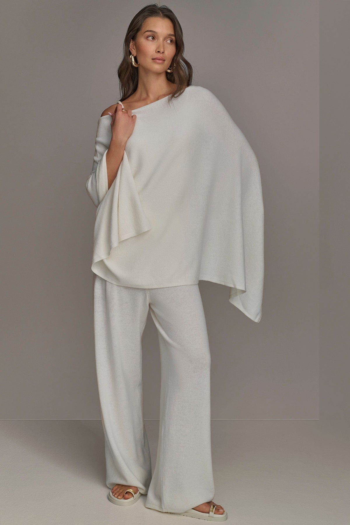 CASHMERE PONCHO - CREAM