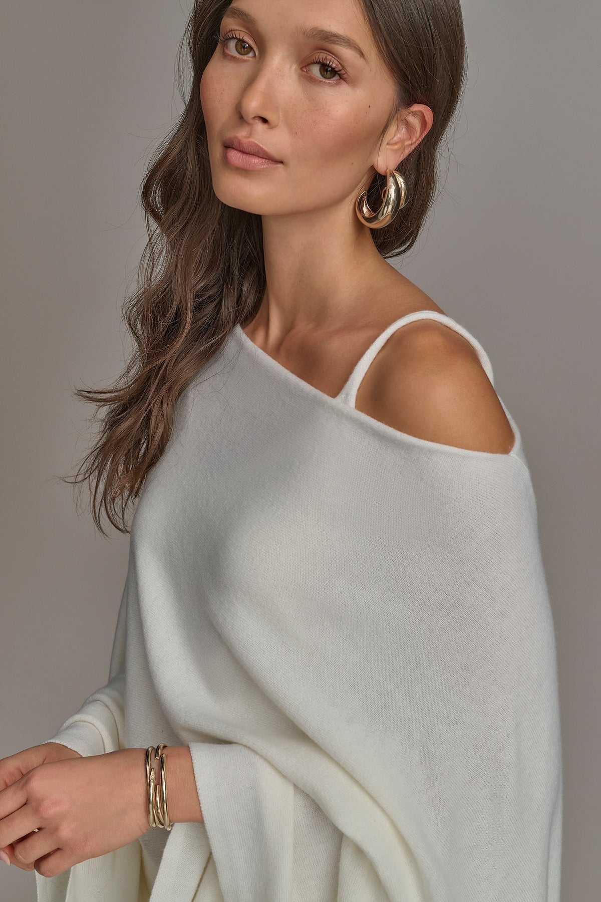 CASHMERE PONCHO - CREAM
