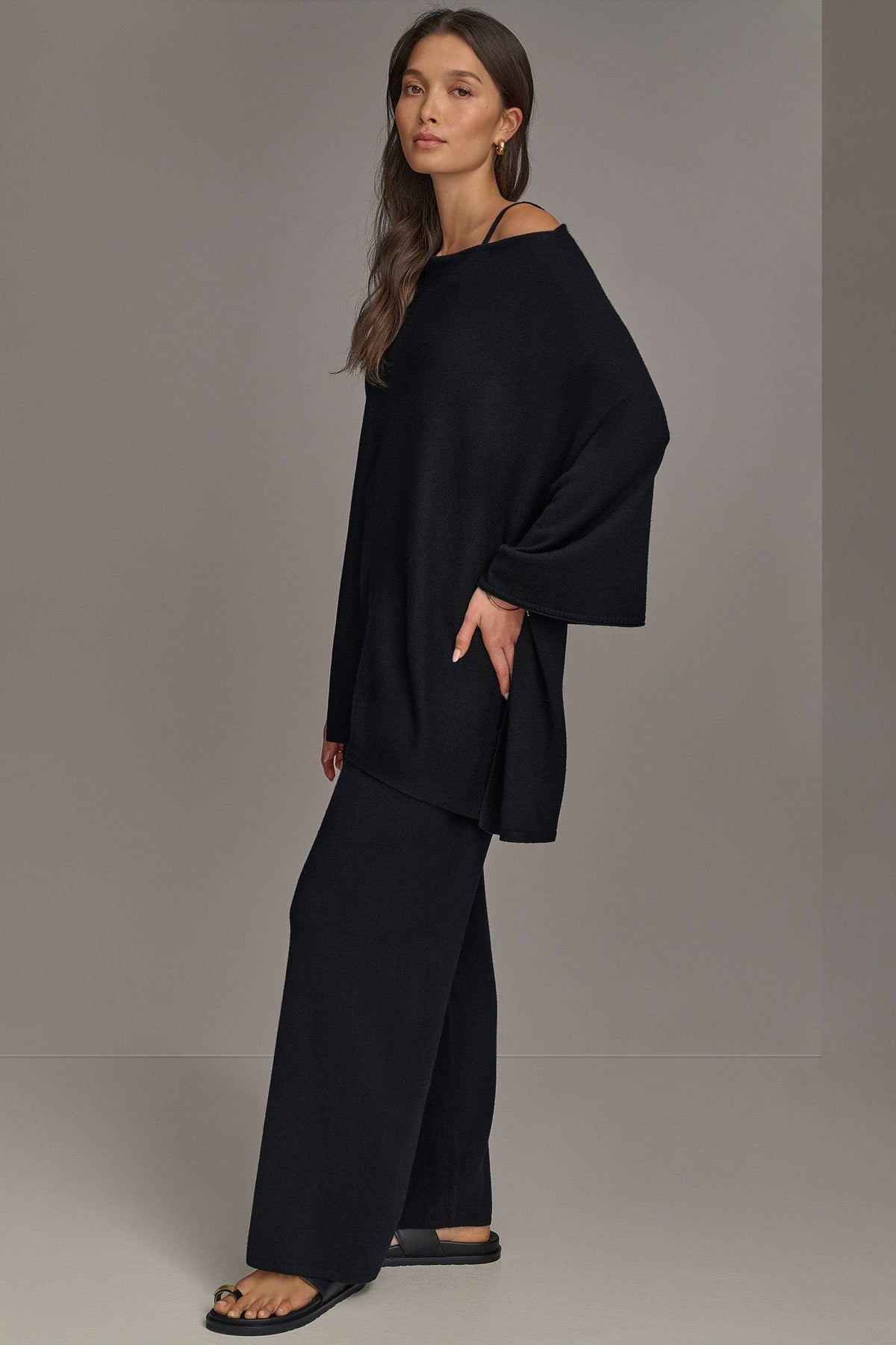 CASHMERE PONCHO - Black