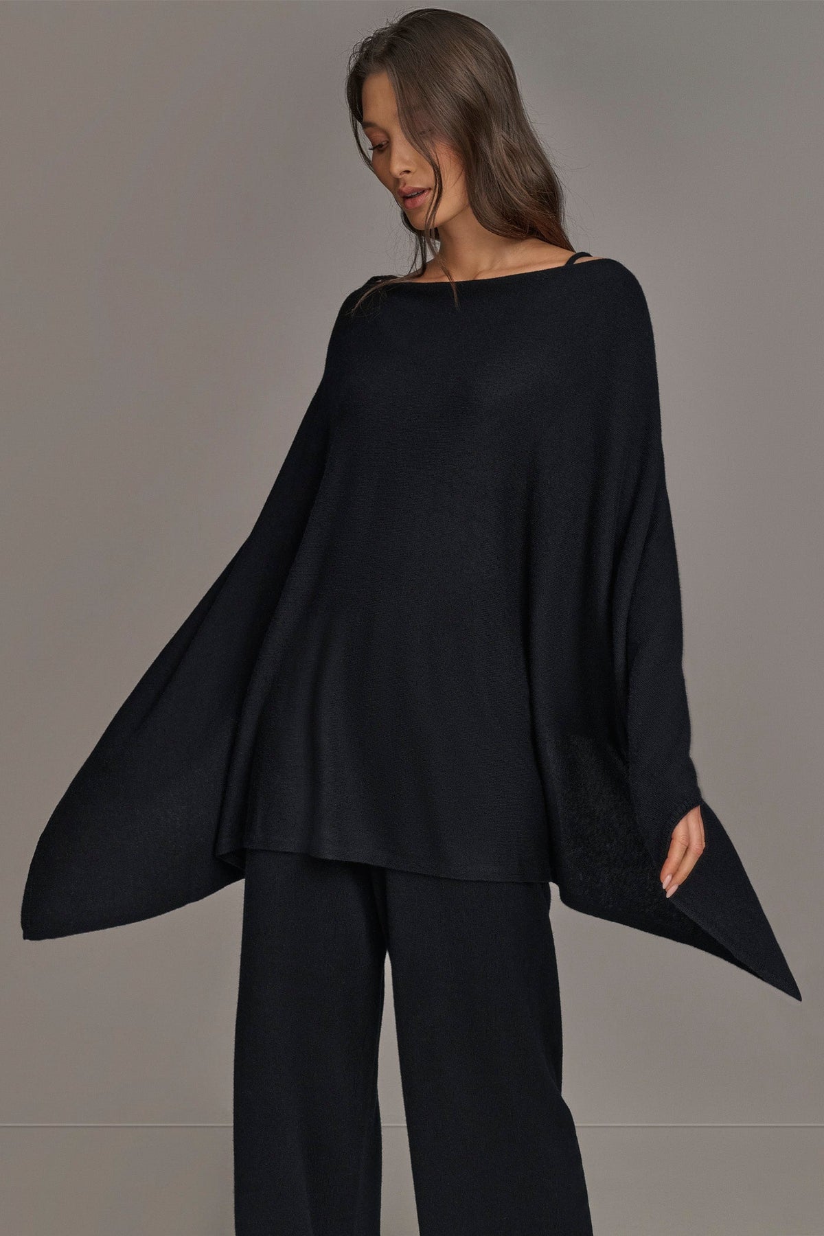 CASHMERE PONCHO - Black