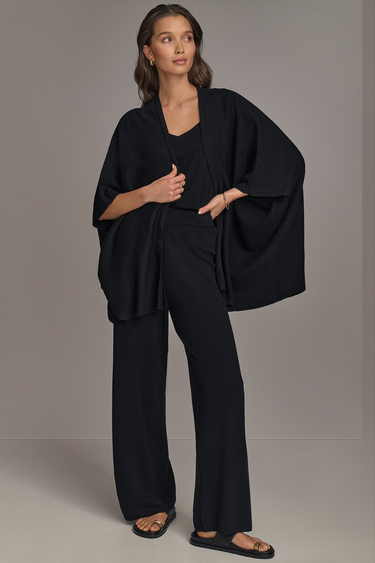 CASHMERE SHORT SLEEVE CARDIGAN - Black