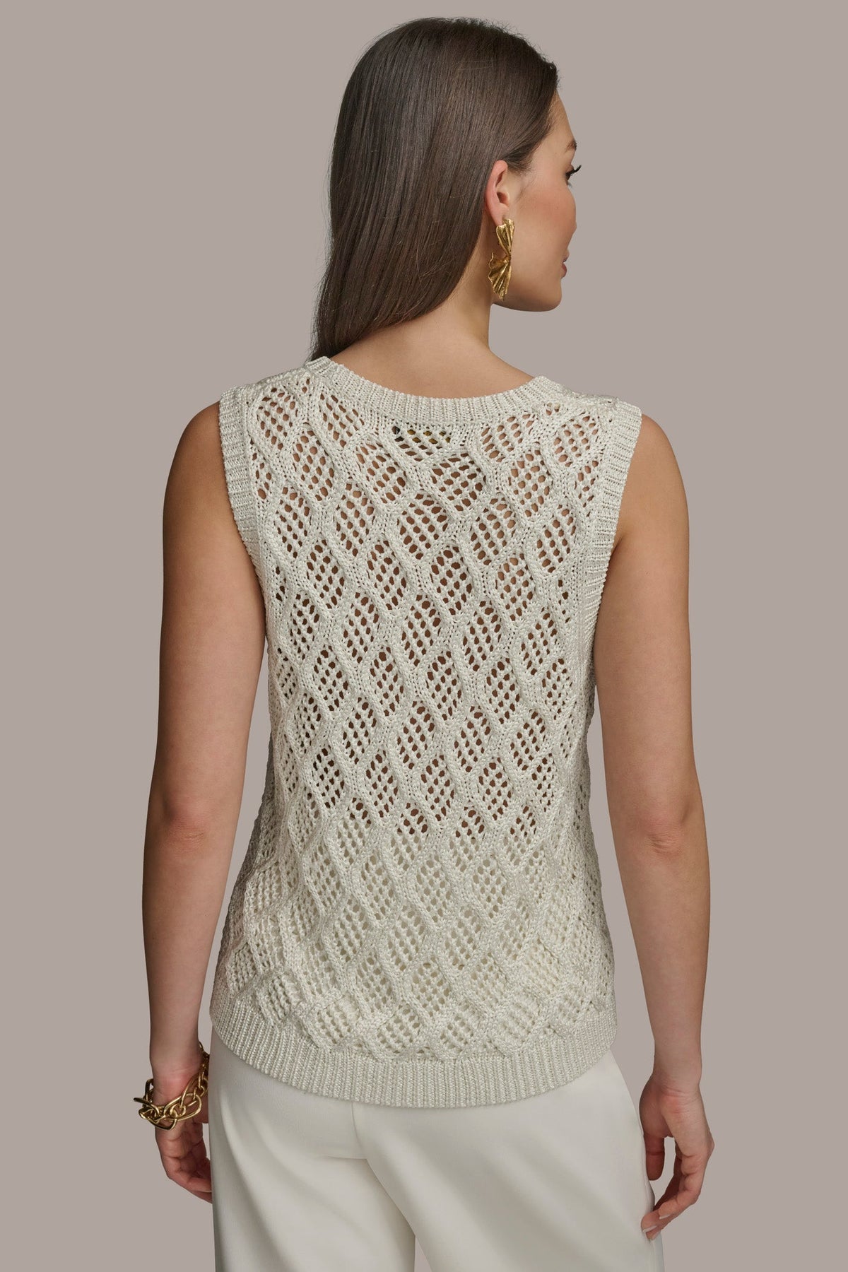 DIAMOND PATTERN CREW NECK TOP - cream