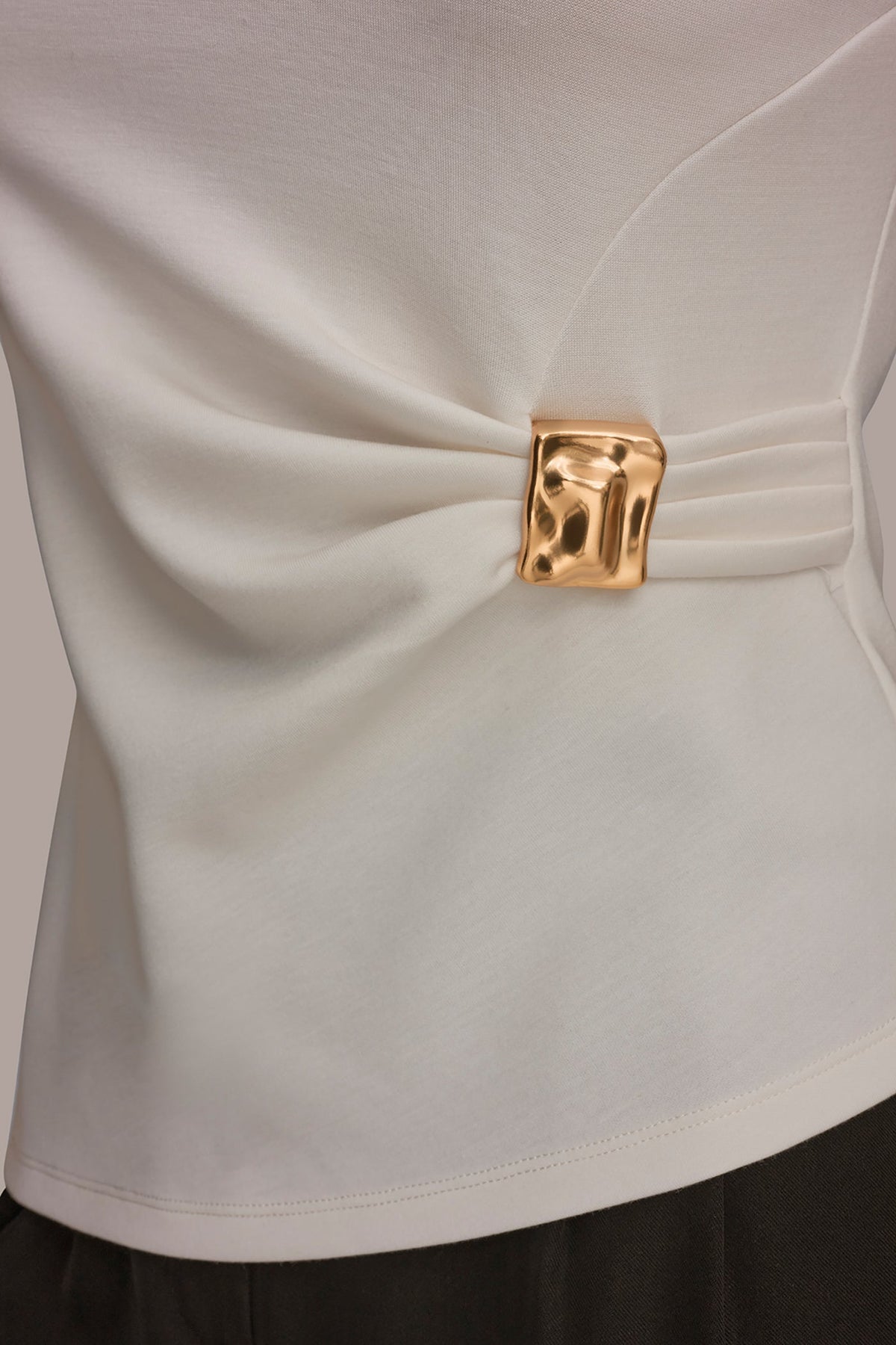 ASYMMETRIC HEM BLOUSE - Cream