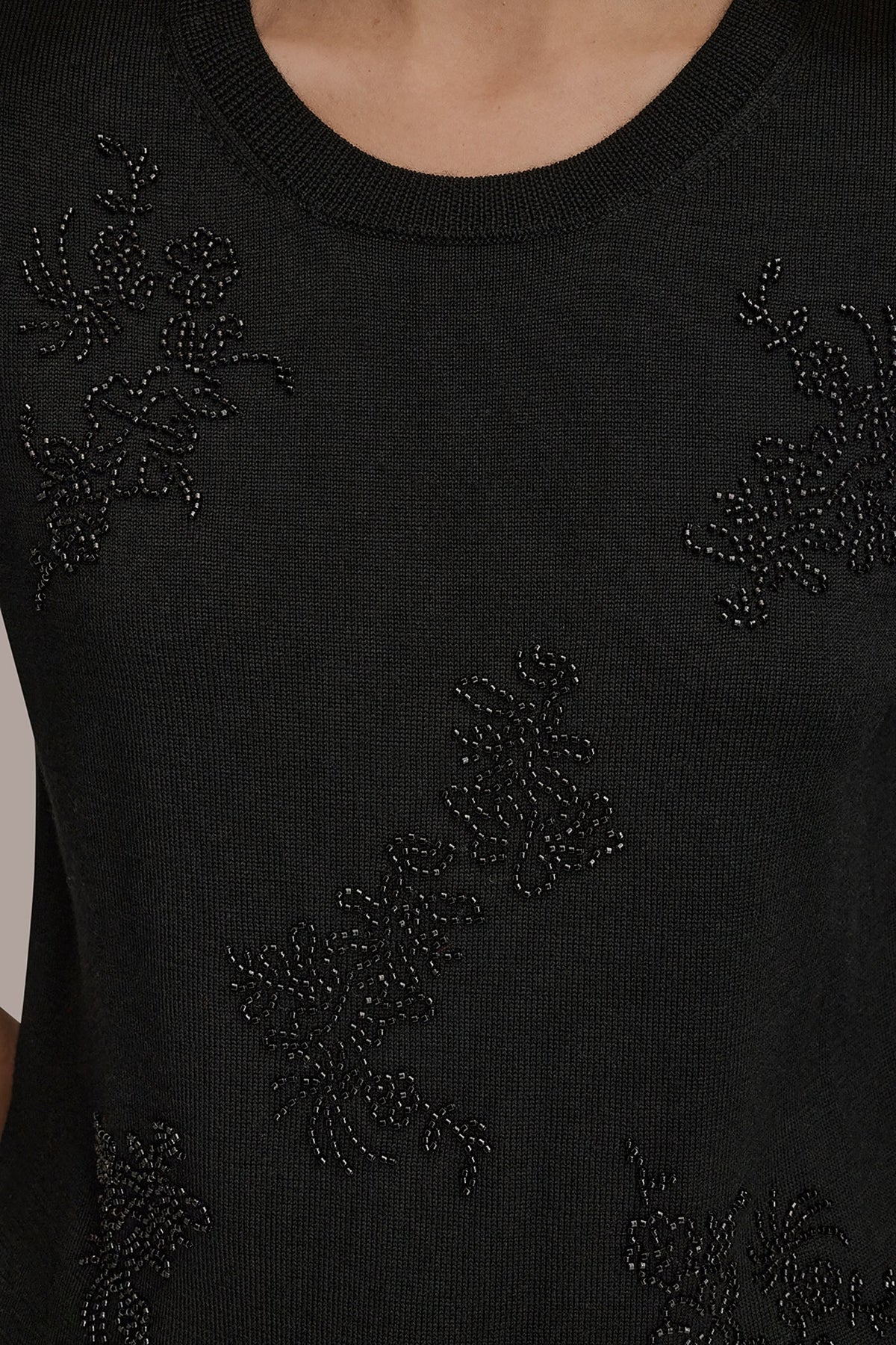 SHORT-SLEEVE FLORAL WOOL SWEATER - Black