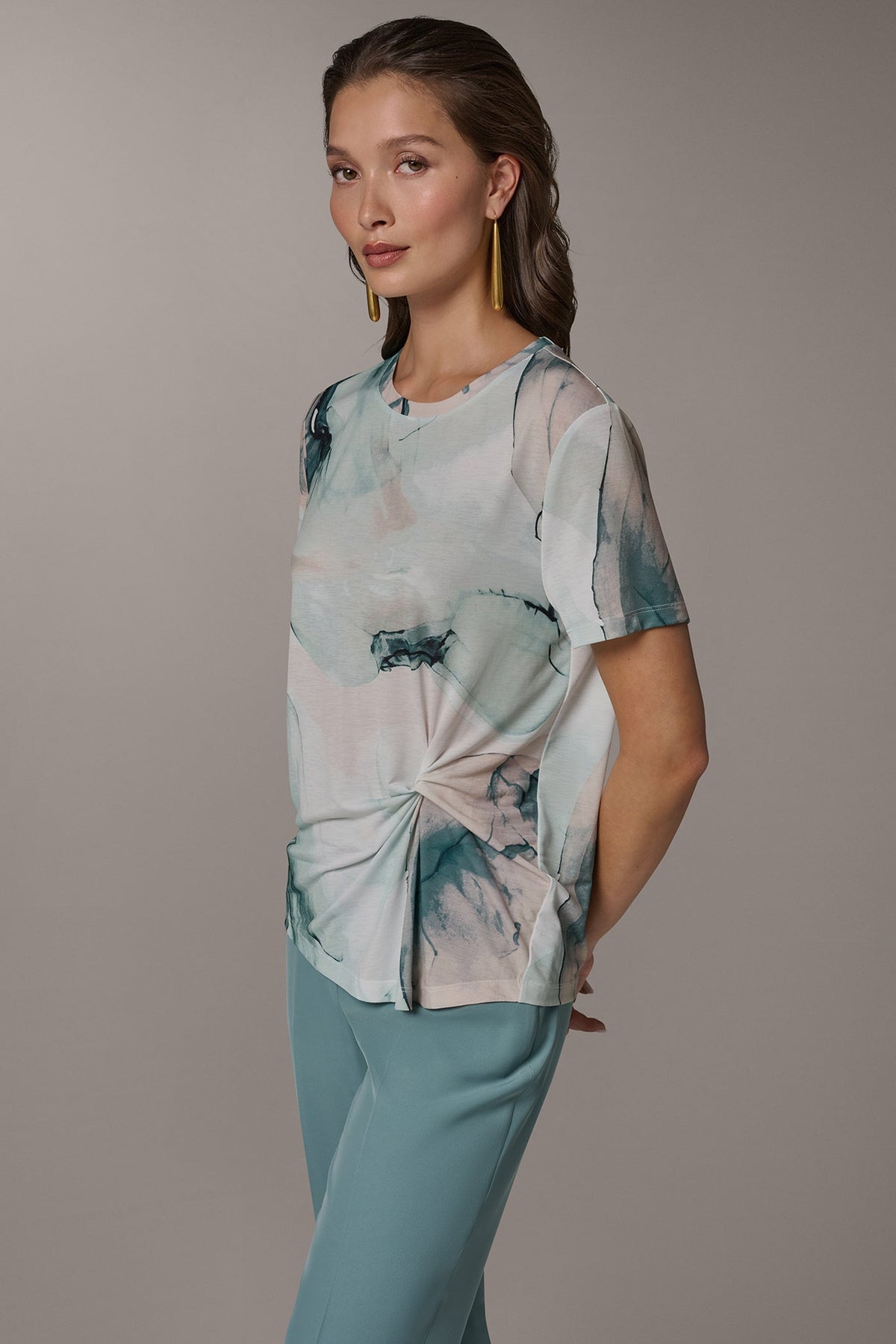 SHORT-SLEEVE FLORAL SHIRT - Skylight Multi