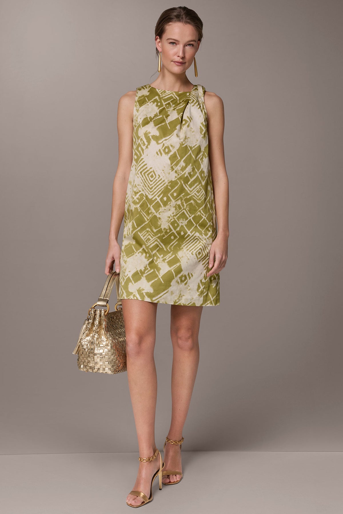 COTTON-SATEEN TWIST SHOULDER SHIFT DRESS - Kiwi Multi