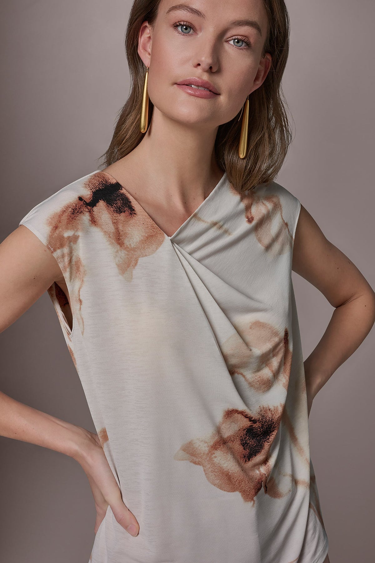 FLORAL ASYMMETRIC BLOUSE - Light Tuscan Grey Multi