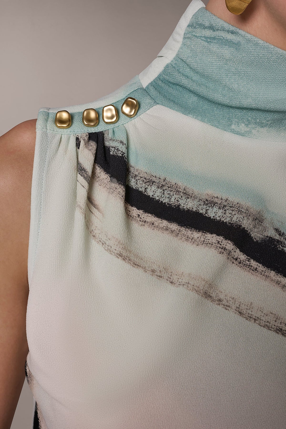 PRINTED BUTTON SHOULDER BLOUSE - Waterlily Multi