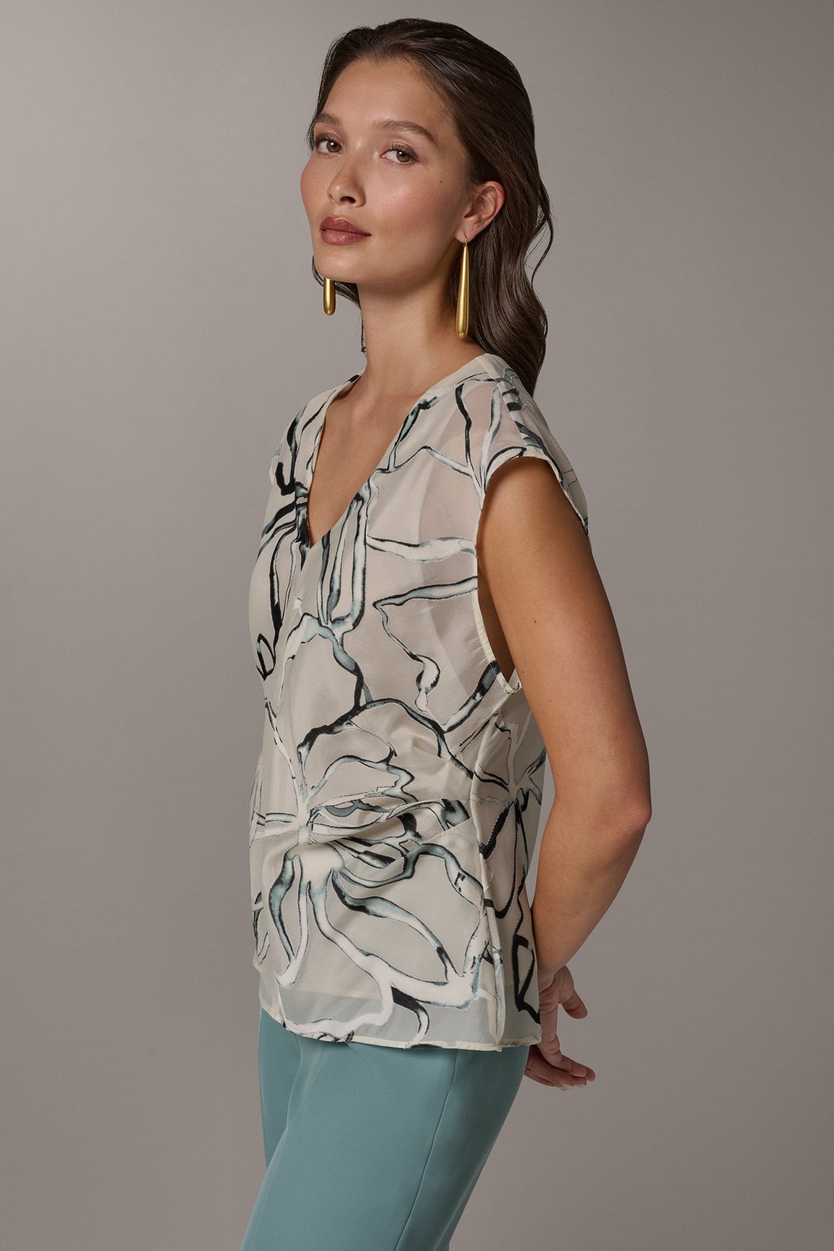 FLORAL BURNOUT TOP - Aquamint Multi