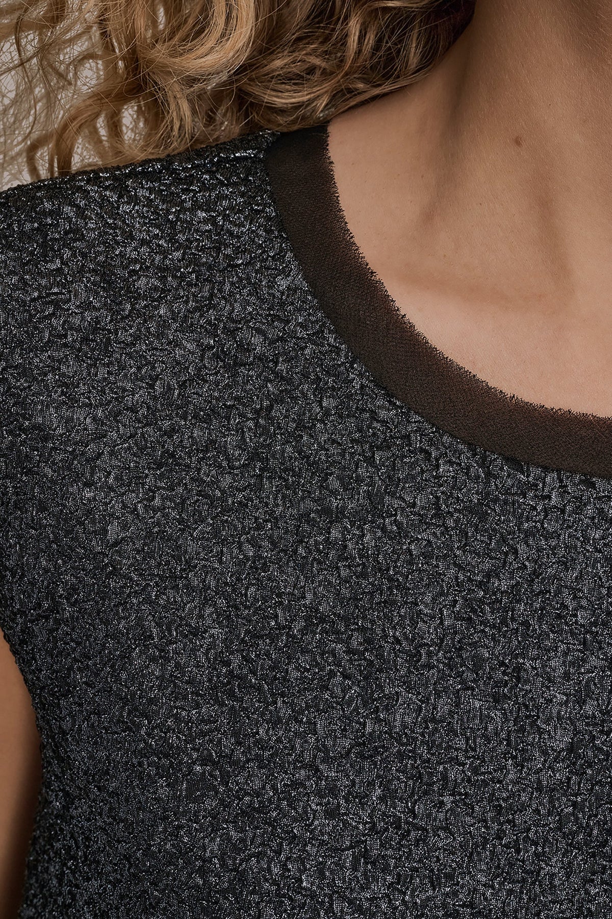 CHIFFON-TRIMMED BLOUSE - Black