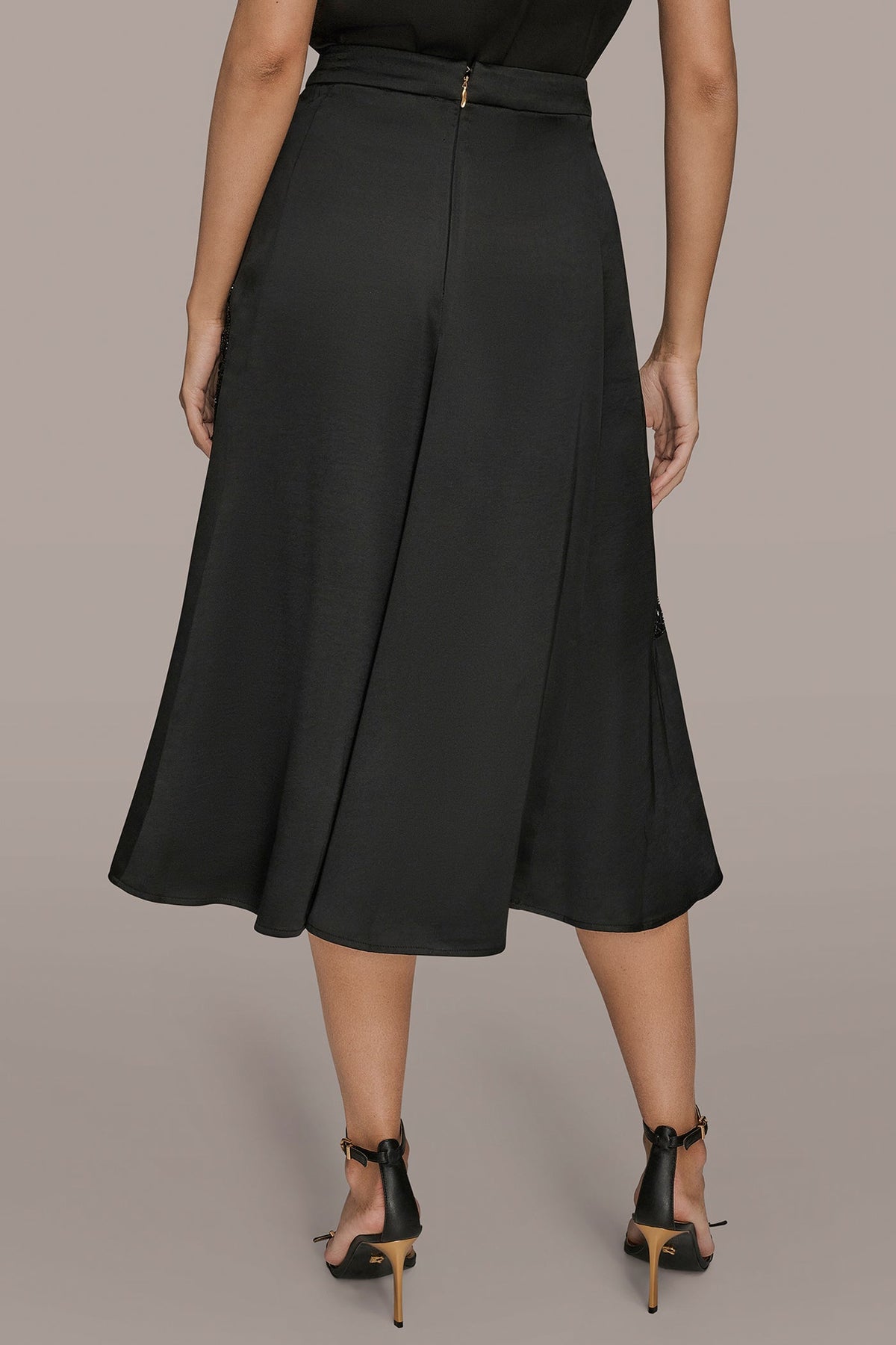 FLORAL-SEQUINED SATIN MIDI SKIRT - Black