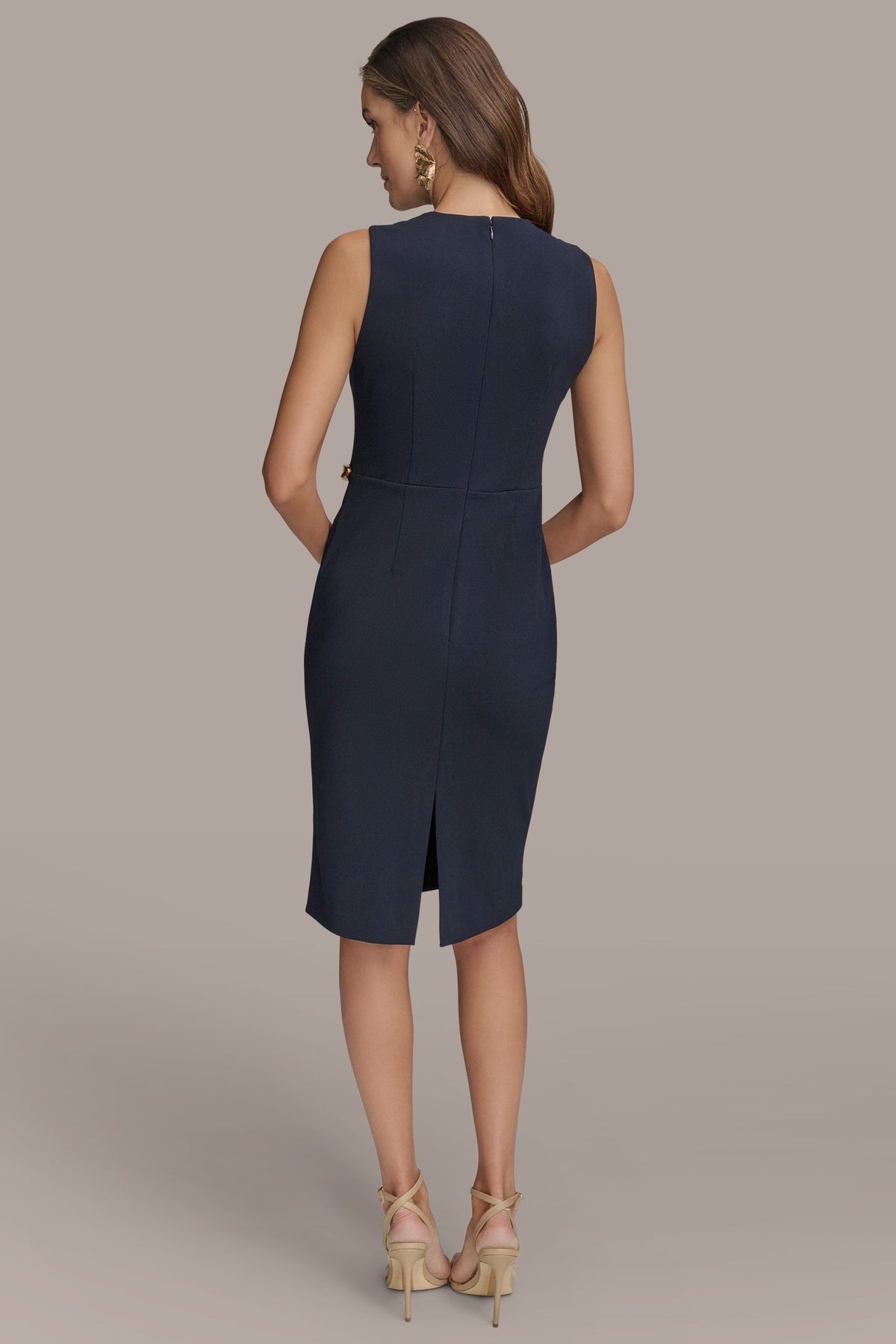 SLEEVELESS PLEATED MIDI SHEATH DRESS - Indigo