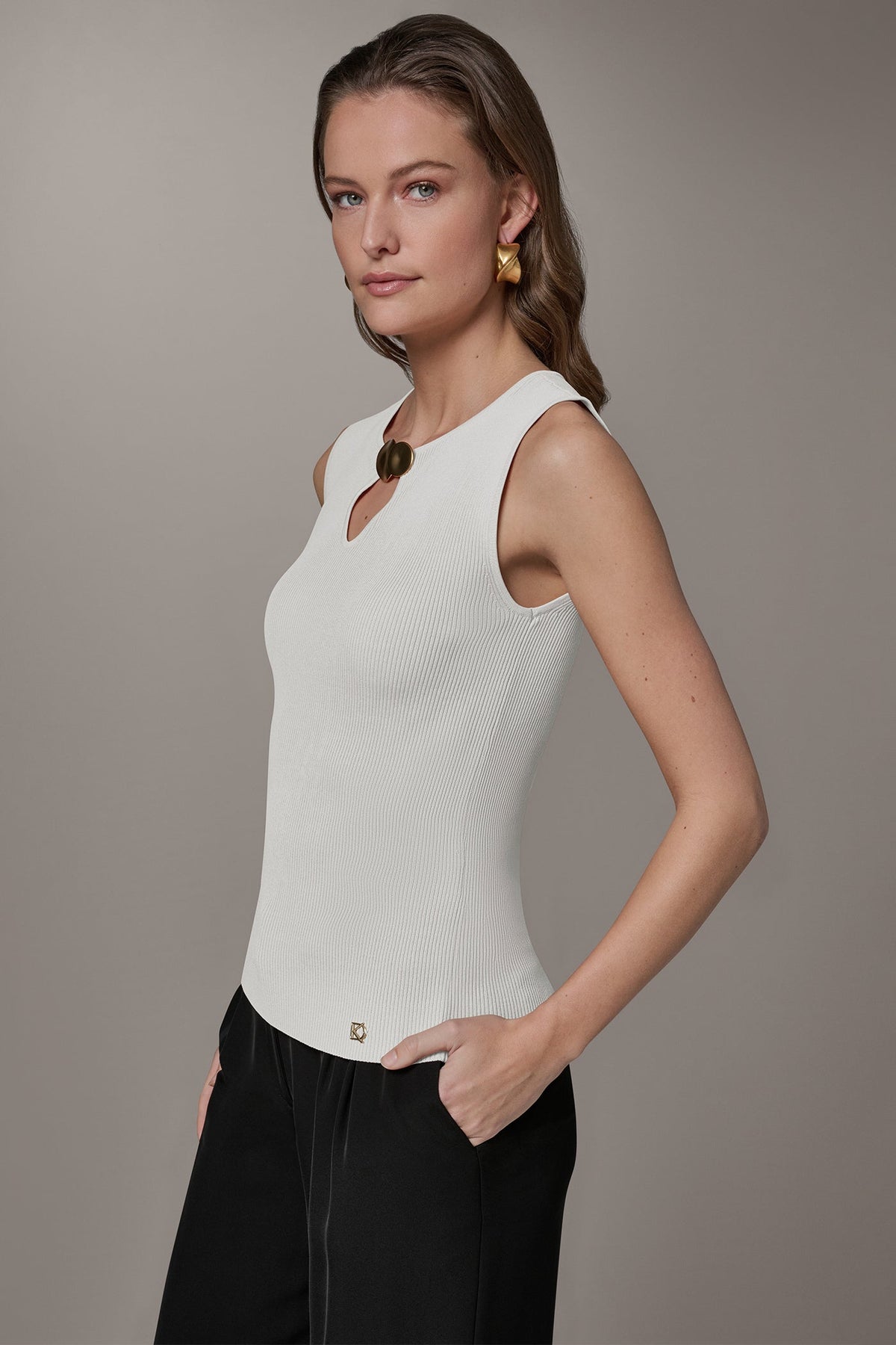 KEYHOLE RIBBED SWEATER TANK - Cream