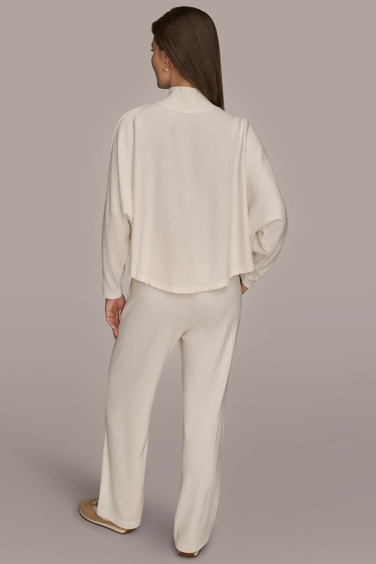 MOCK-NECK TOP - CREAM