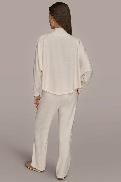 MOCK-NECK TOP - CREAM