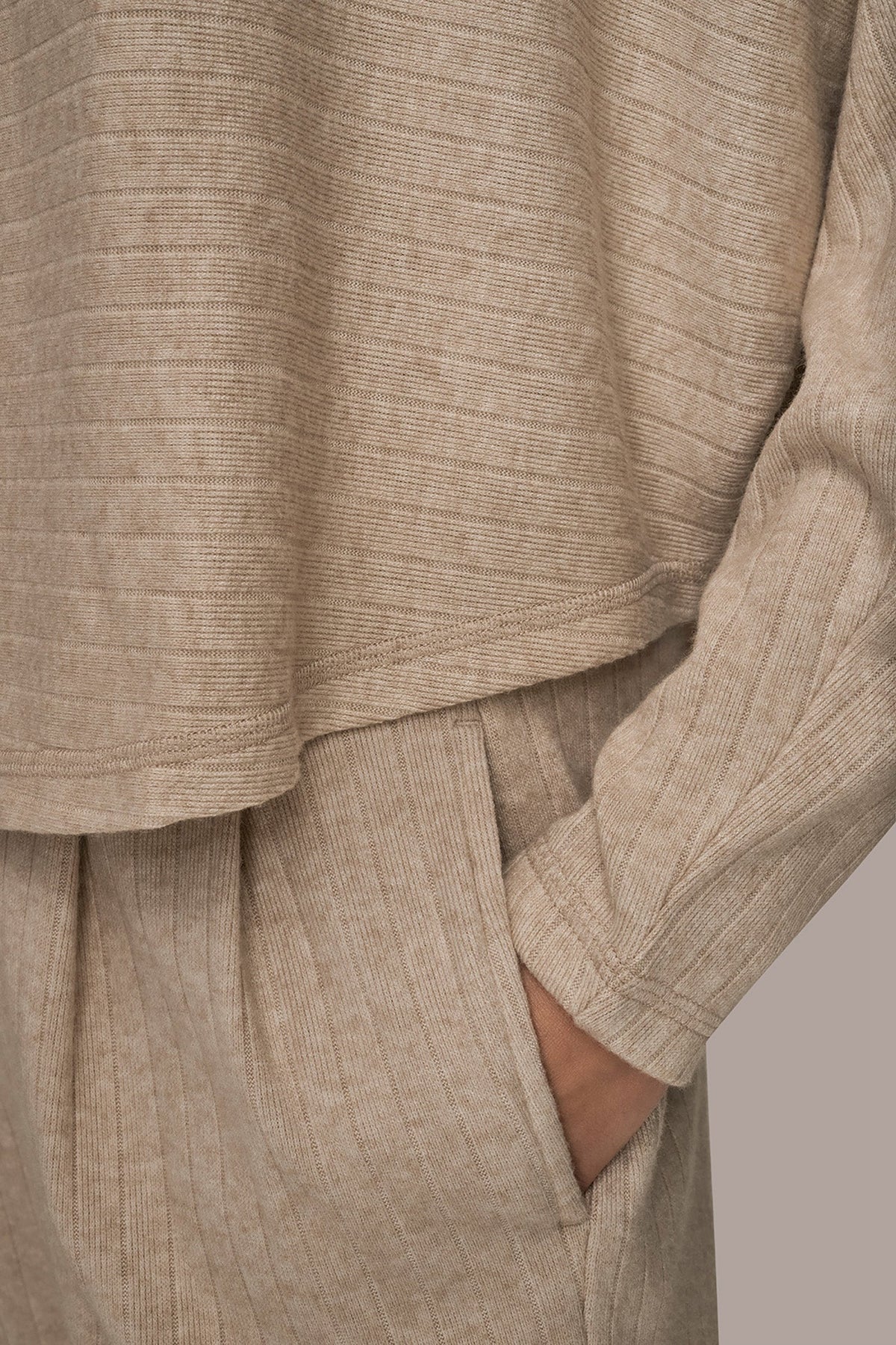 MOCK-NECK TOP - LIGHT FAWN HEATHER